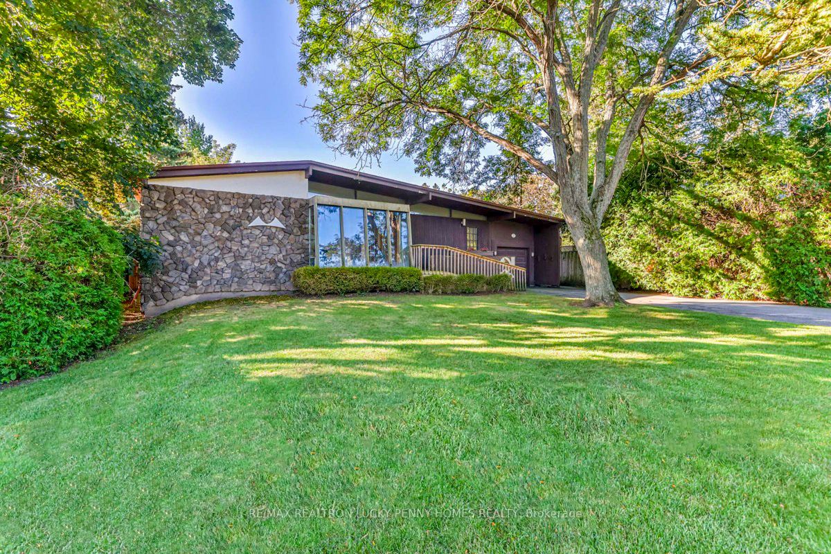 21 River Bend Rd