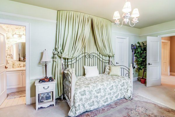 90 Callaway Crt