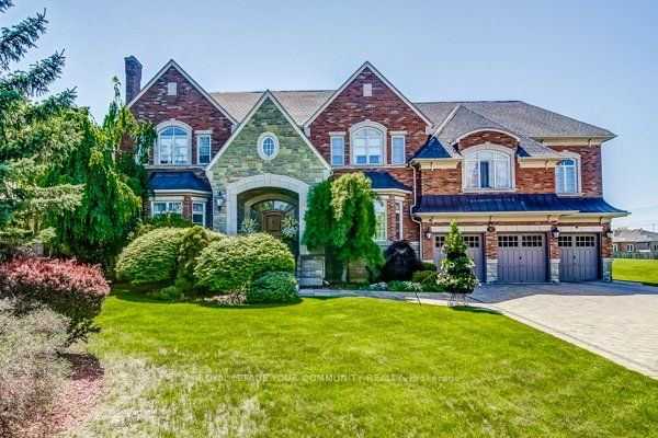 90 Callaway Crt, Vaughan