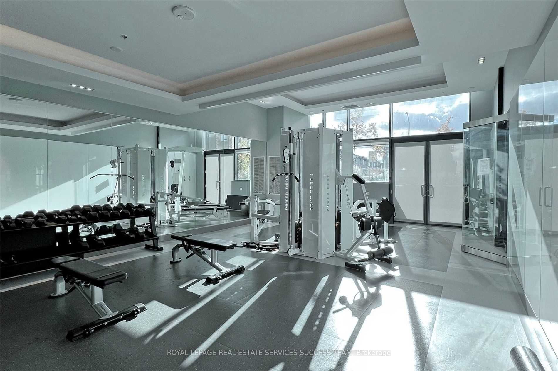 99 Eagle Rock Way, #820