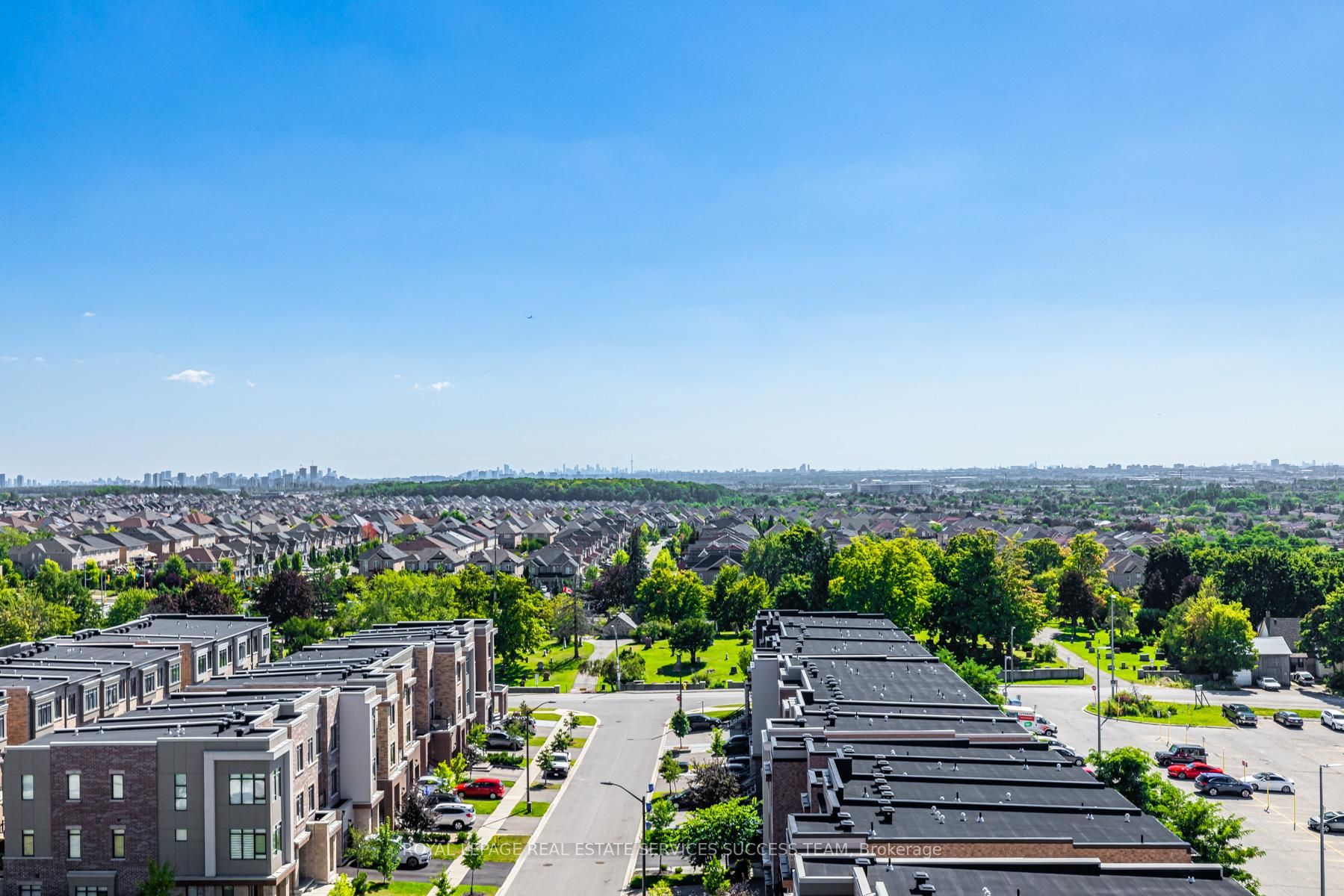99 Eagle Rock Way, #820