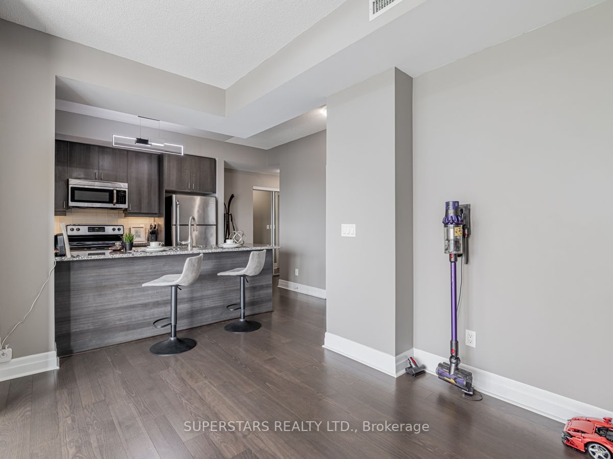 8110 Birchmount Road, #522