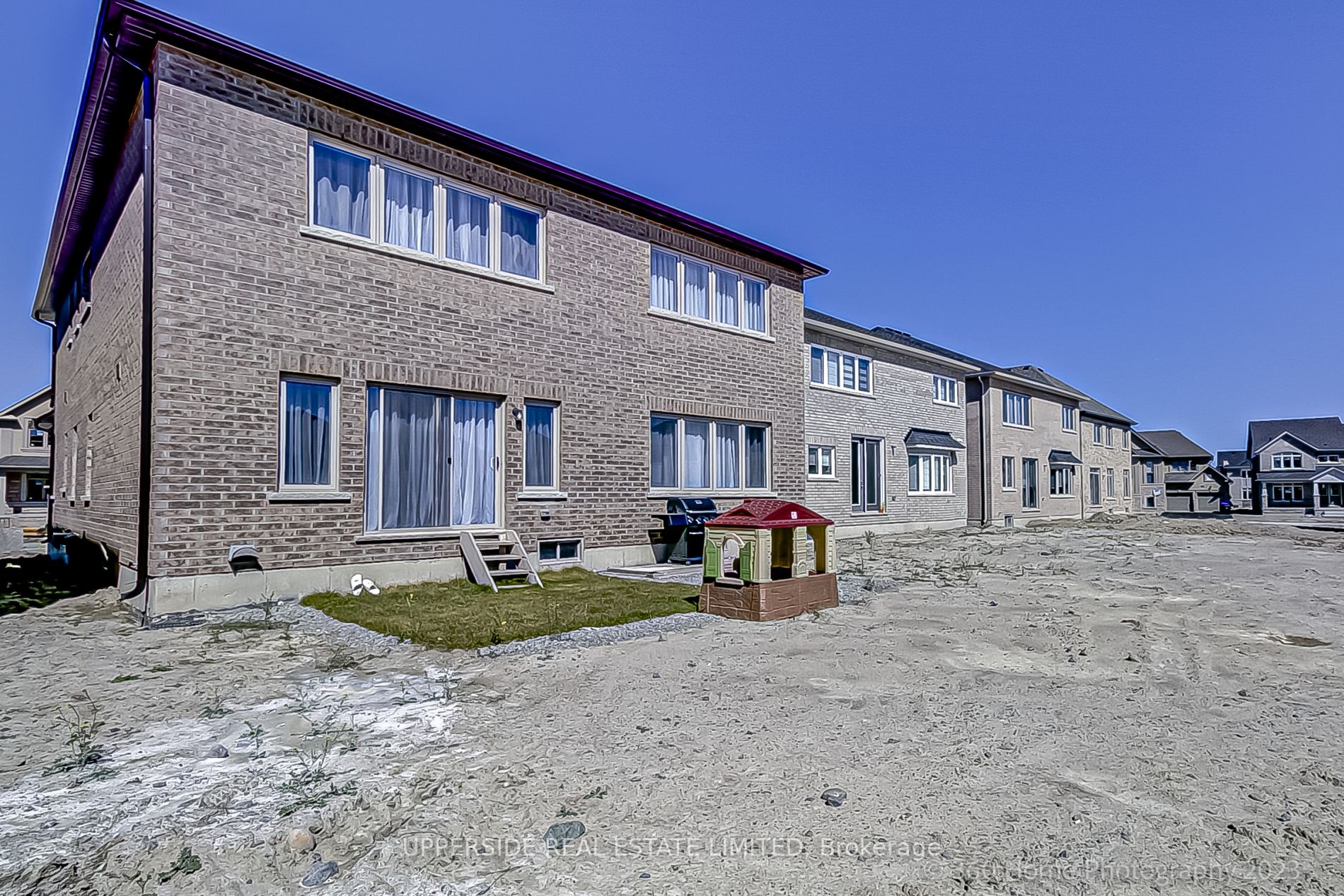 1702 Corsal Crt