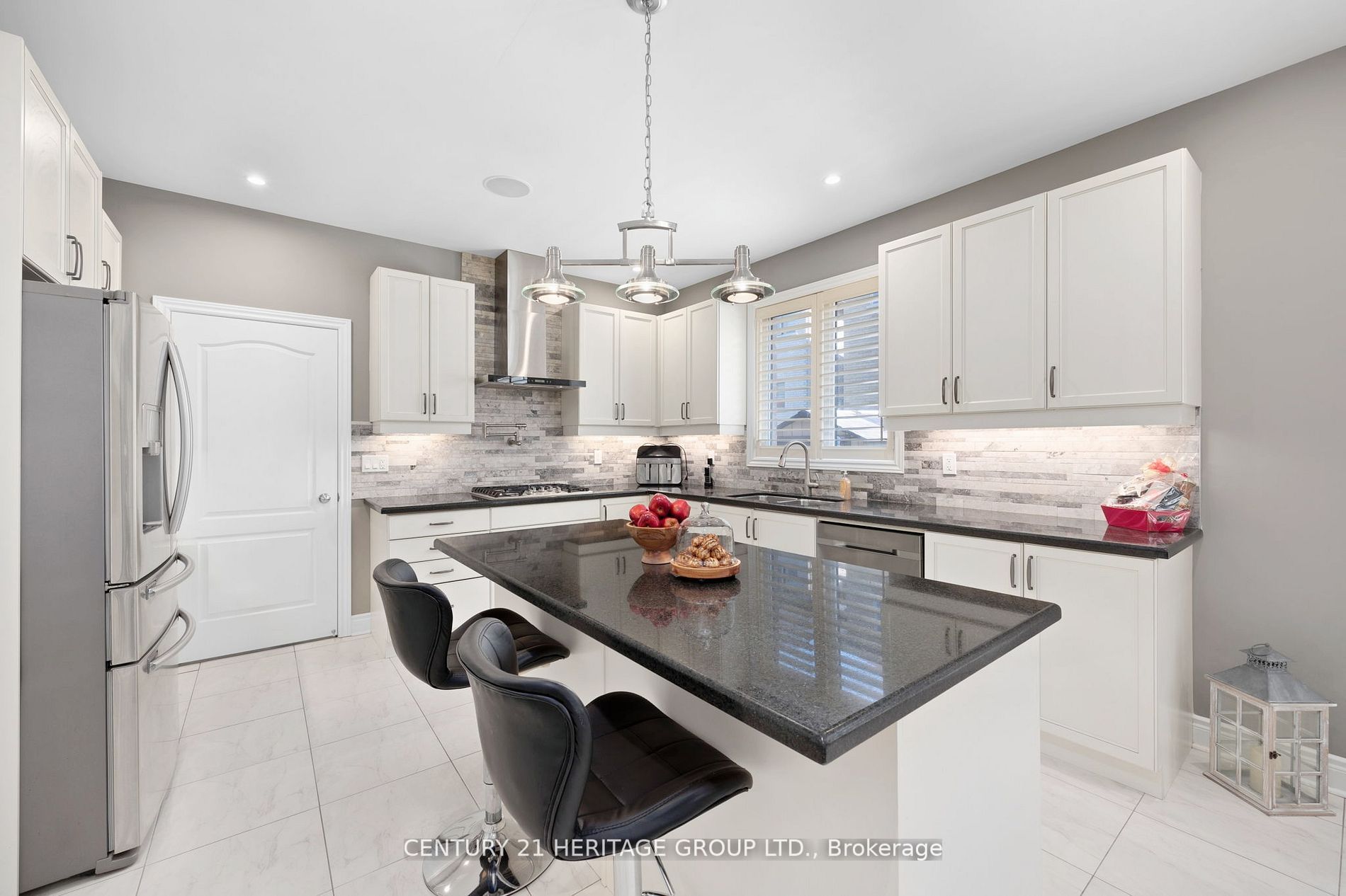 923 Goring Circle
