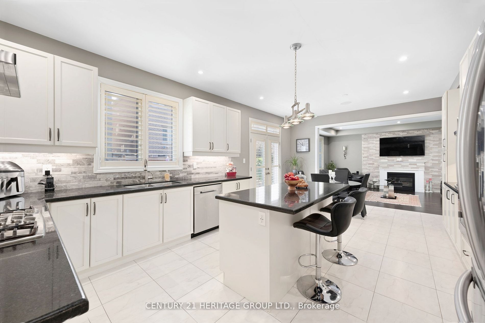 923 Goring Circle