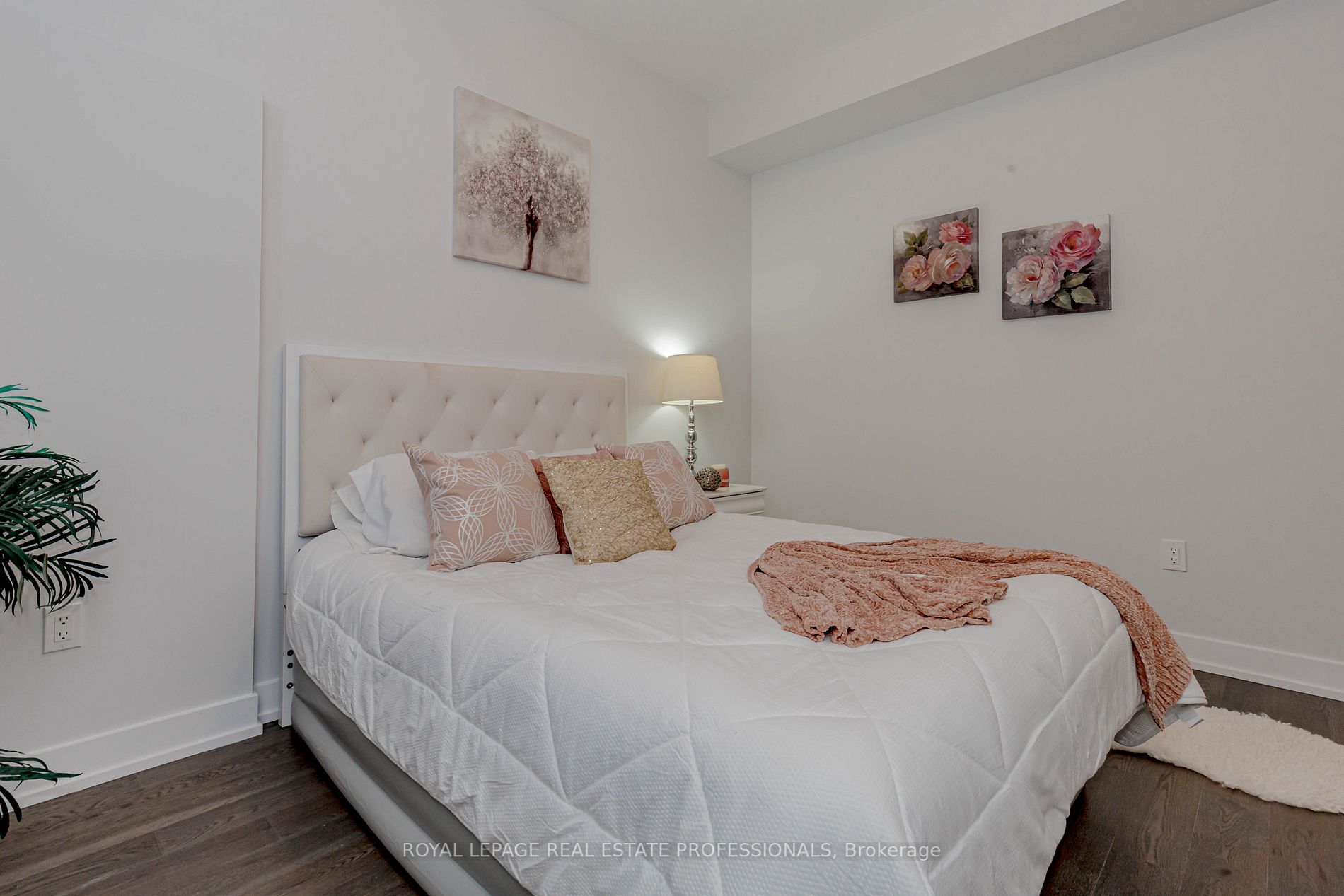 9560 Islington Avenue, #L116