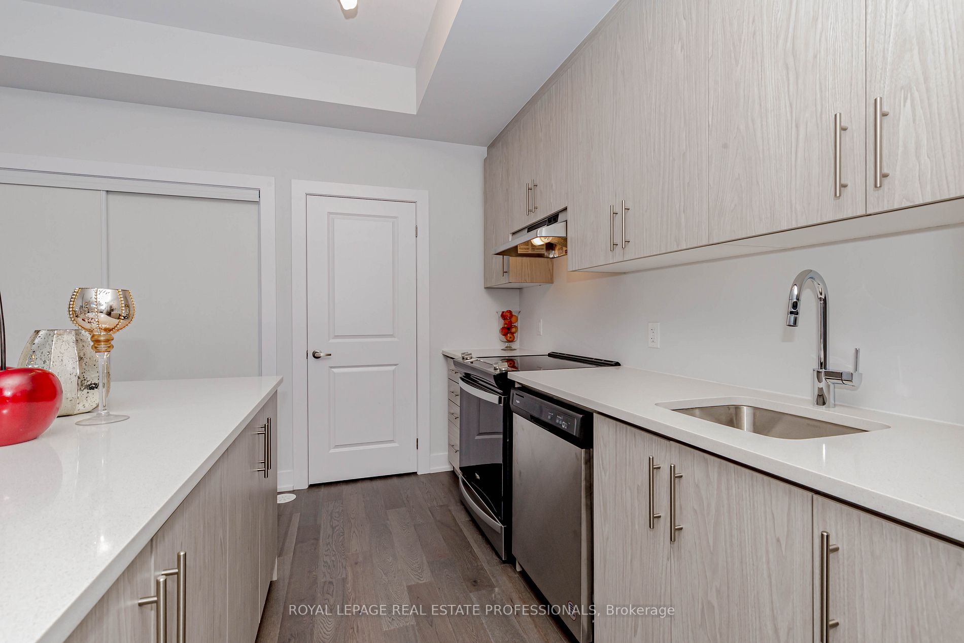 9560 Islington Avenue, #L116