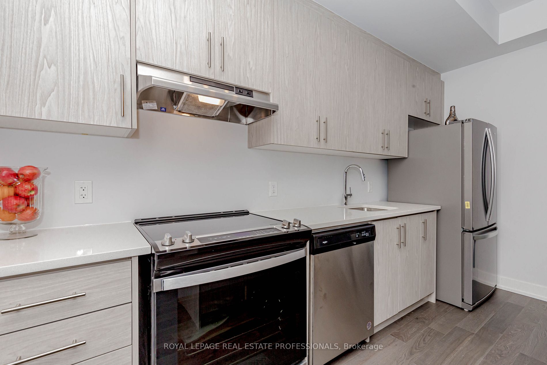 9560 Islington Avenue, #L116