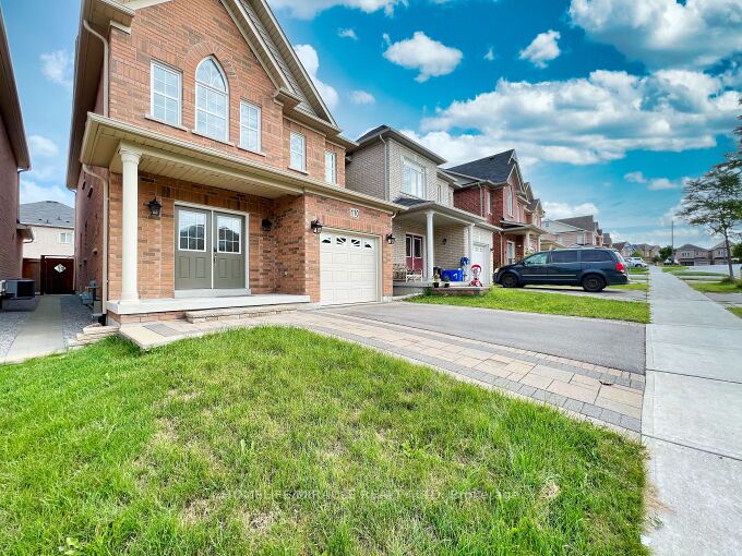 110 Herefordshire Cres