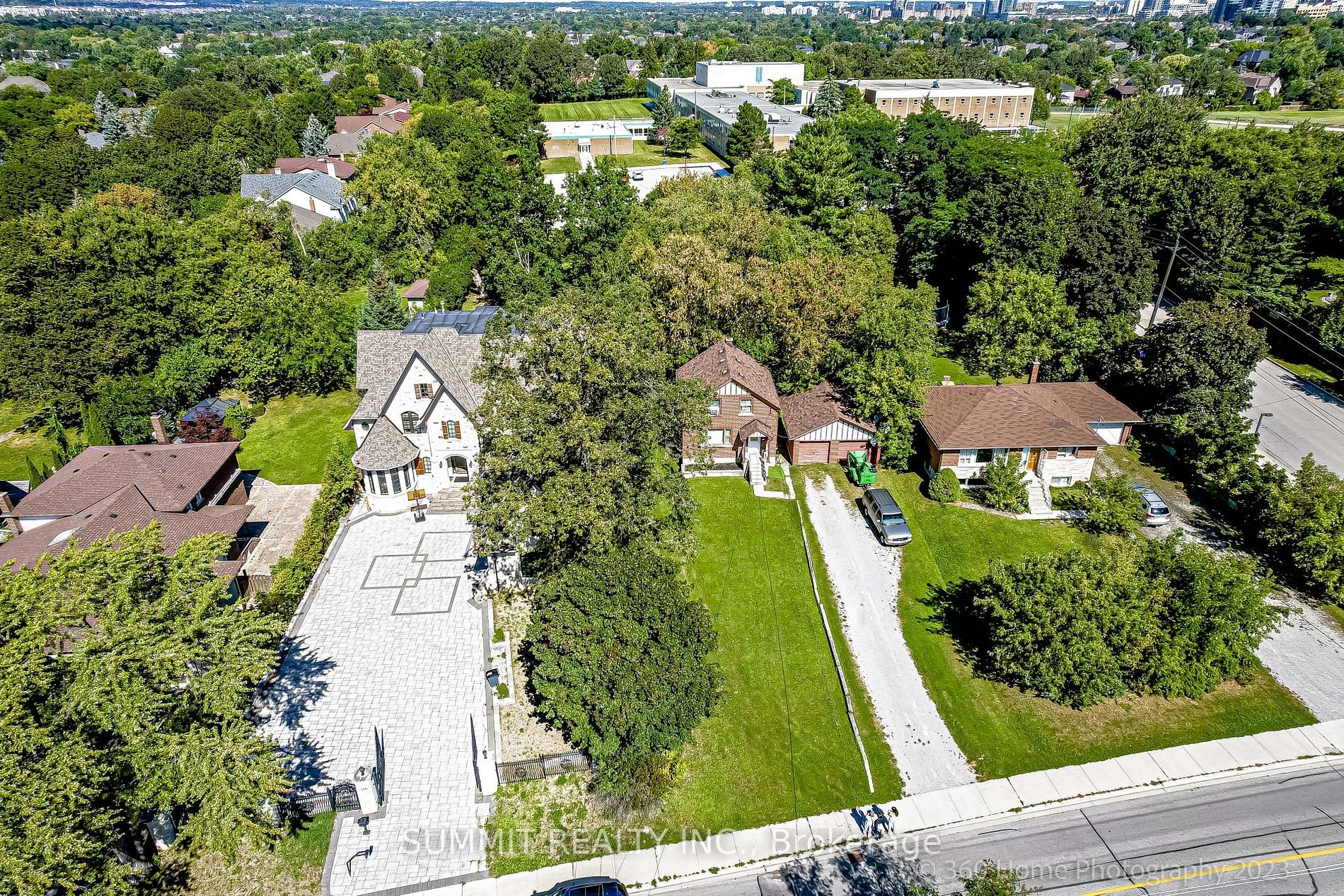 110 Garden Ave