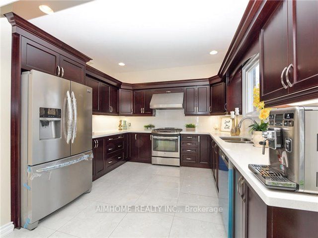 56 Braeside Square