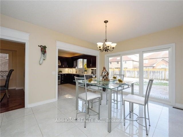 56 Braeside Square
