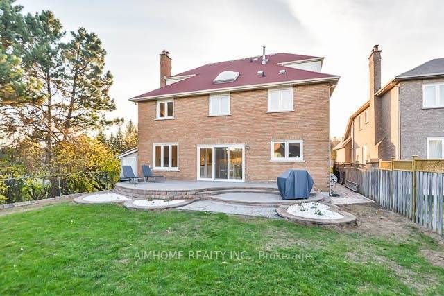 56 Braeside Square