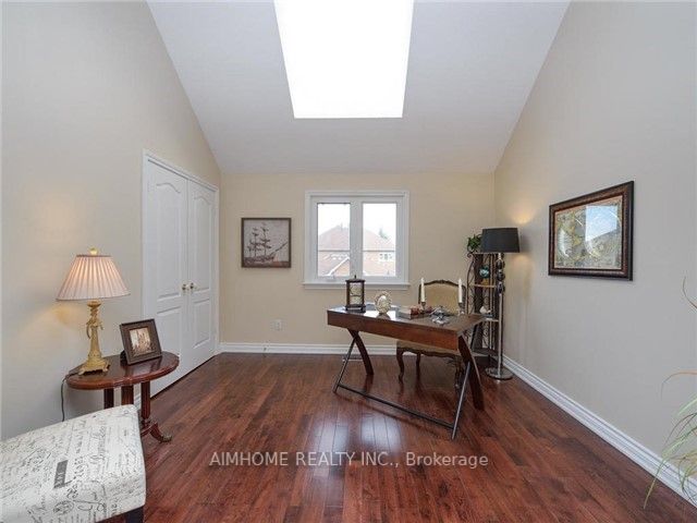 56 Braeside Square