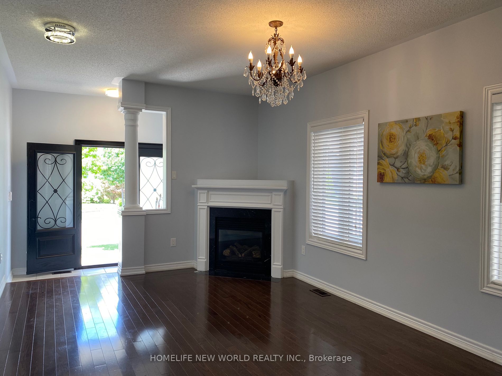 41 Ivory Silk Dr
