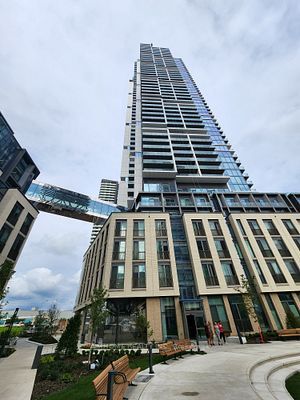 7890 Jane St, #4709