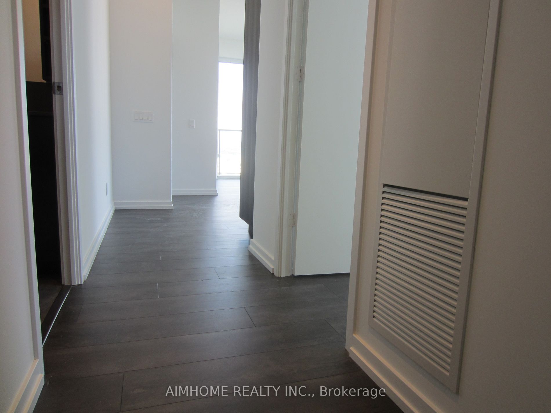 7890 Jane Street, #4709