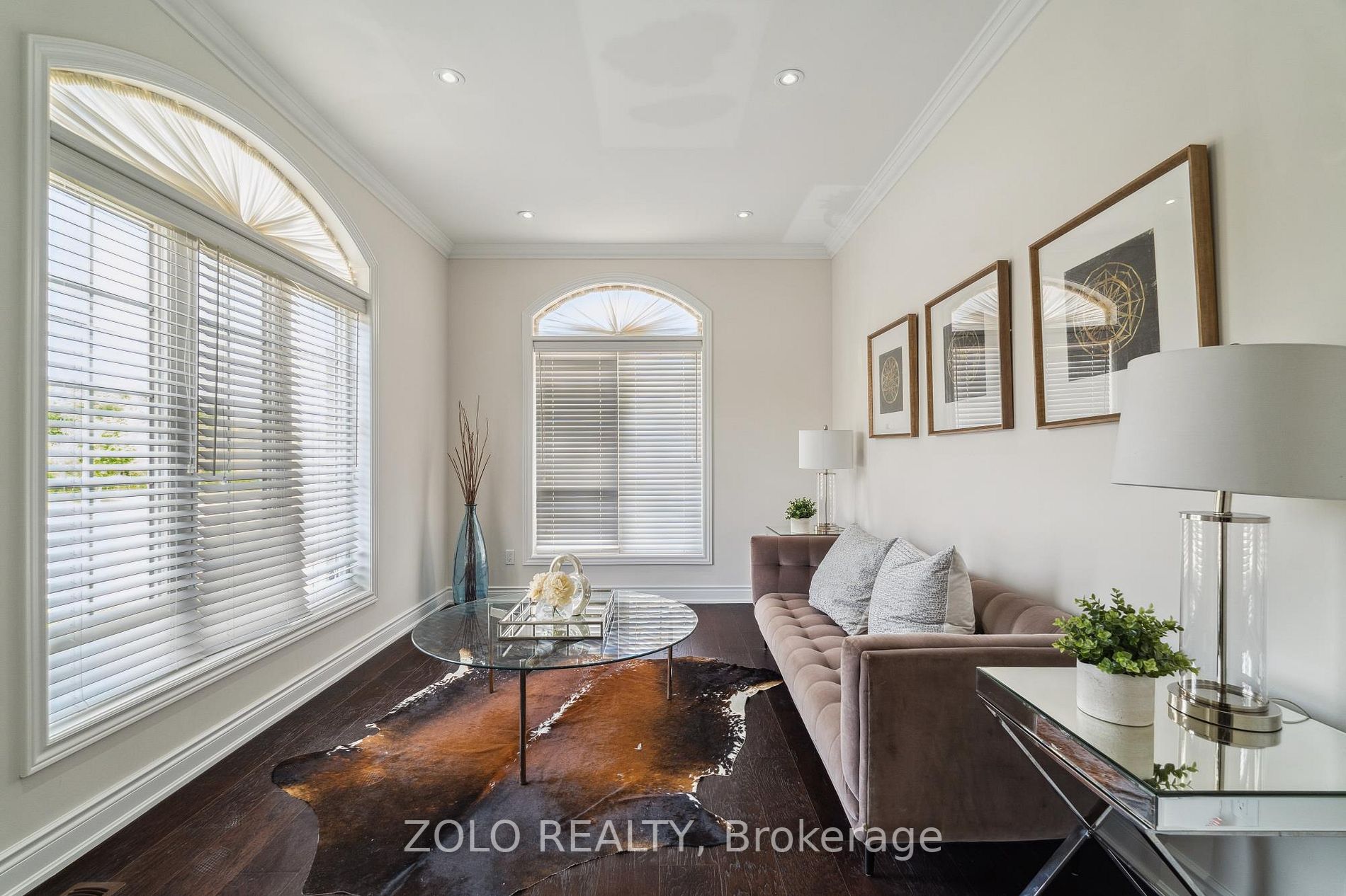 2 Rothbury Rd W