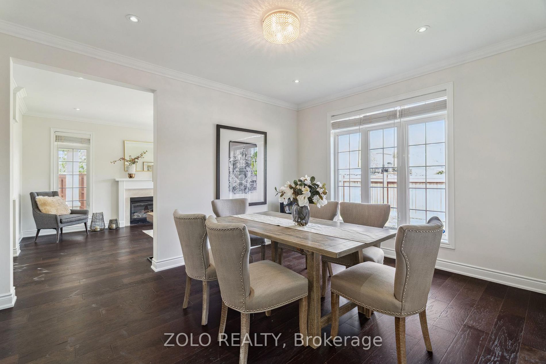 2 Rothbury Rd W