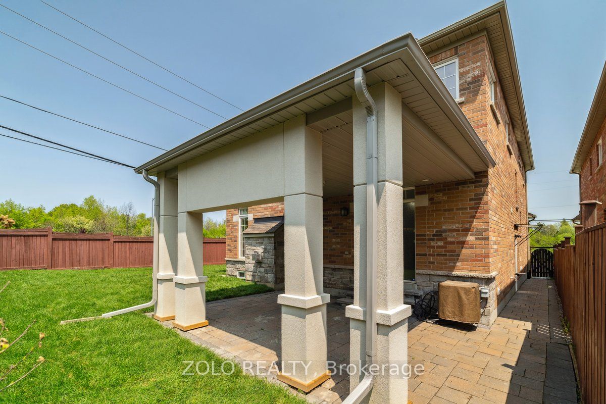 2 Rothbury Rd W