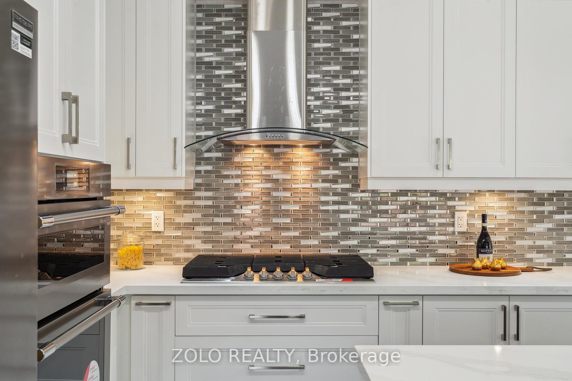 2 Rothbury Rd W
