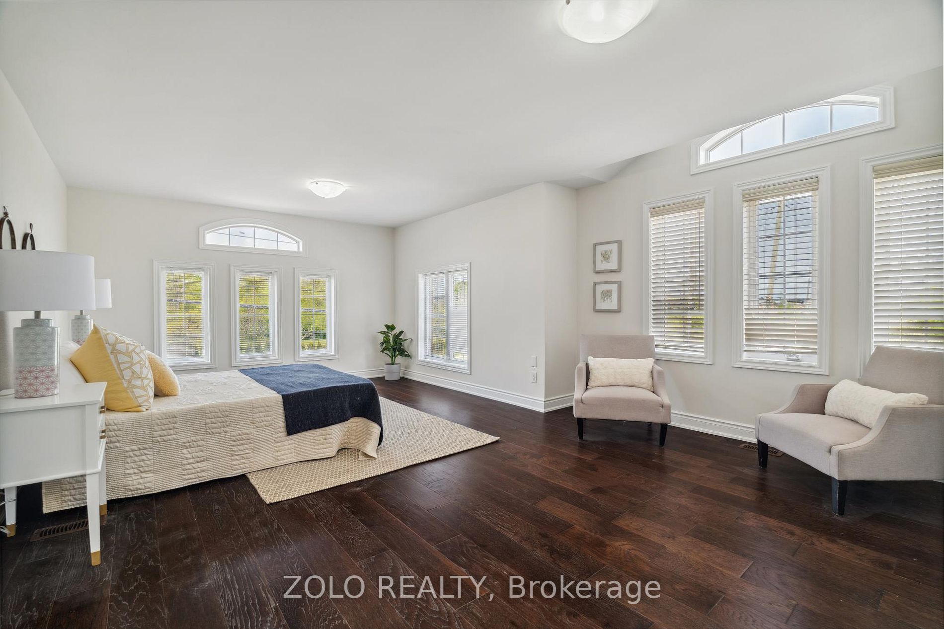 2 Rothbury Rd W