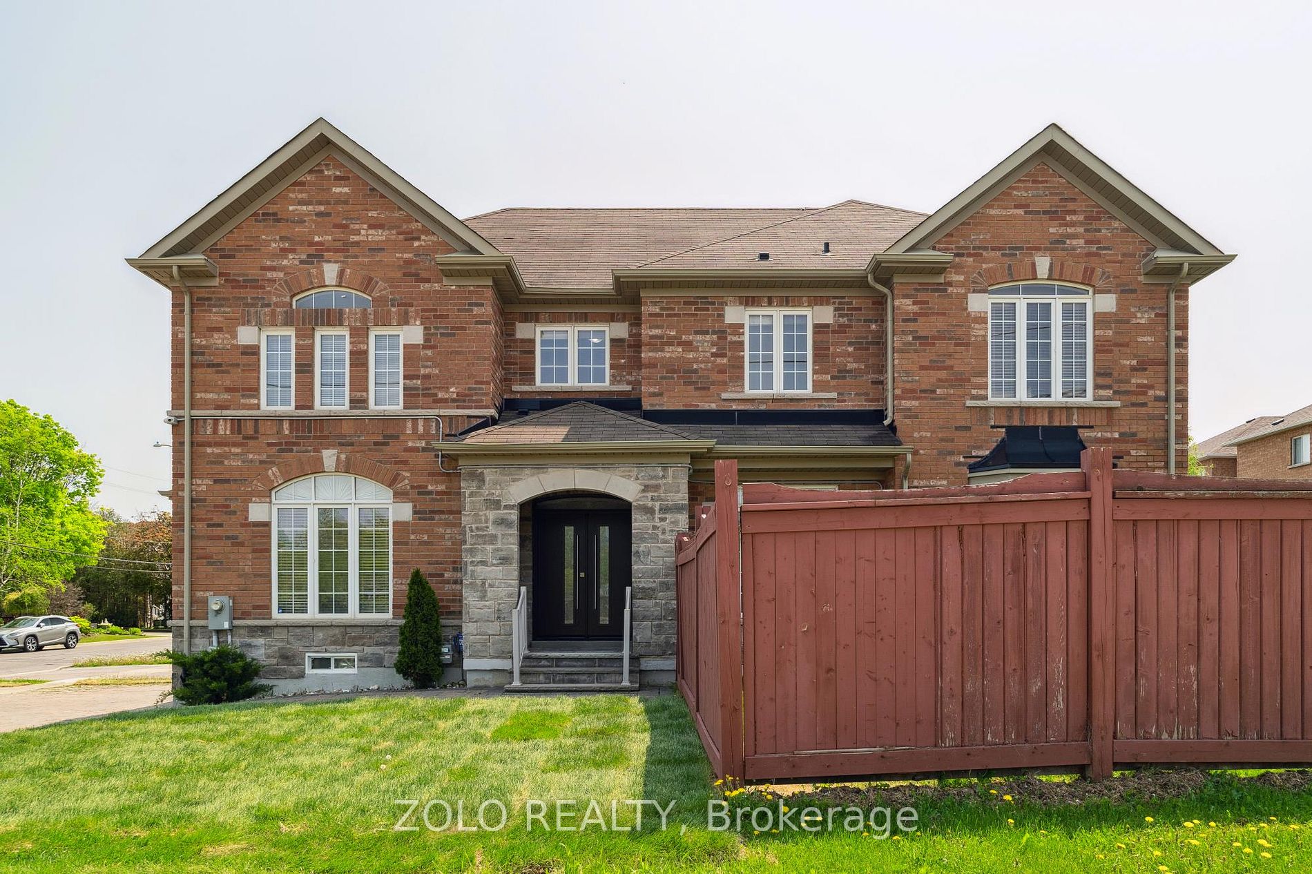 2 Rothbury Rd W
