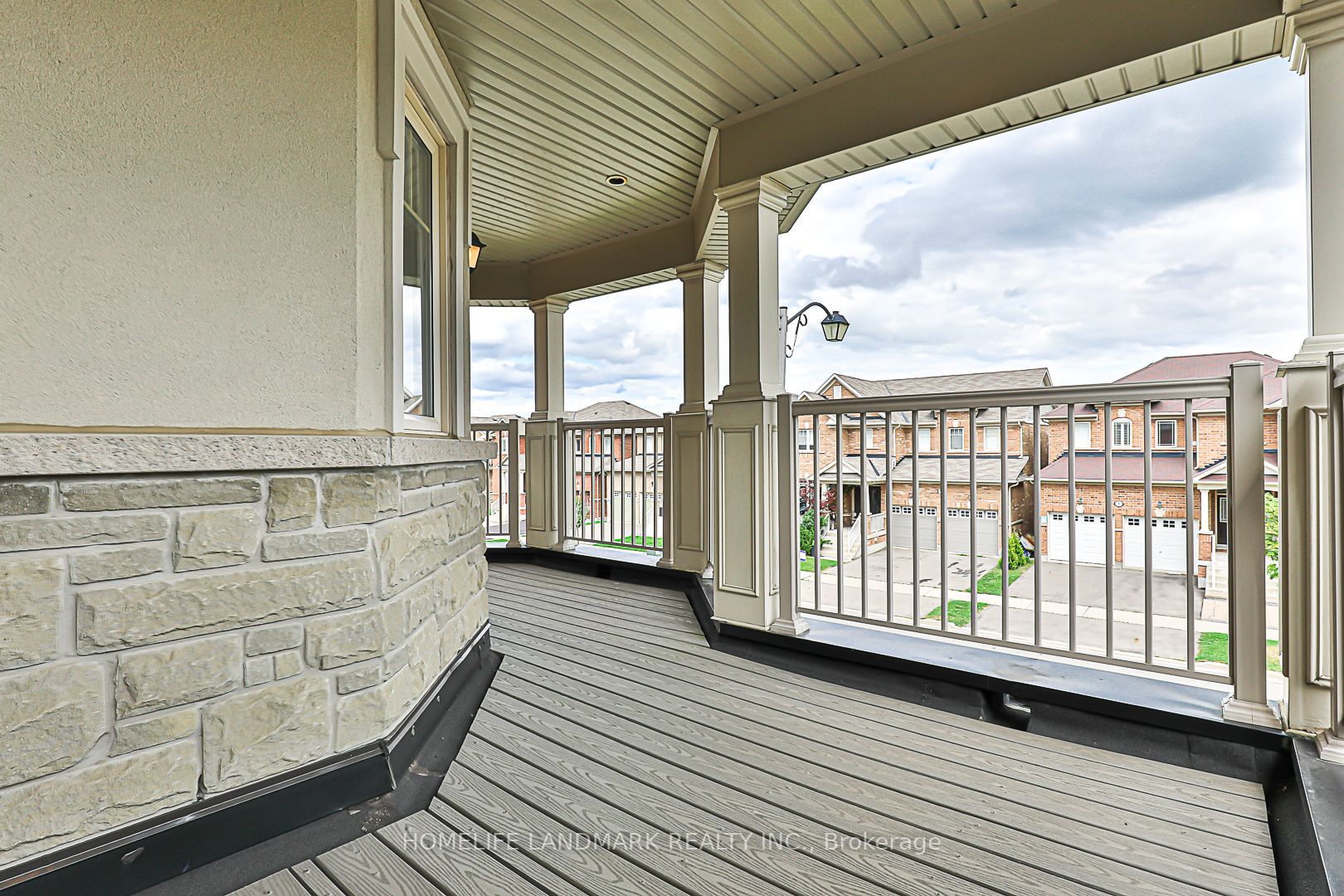 10 Rowley Street