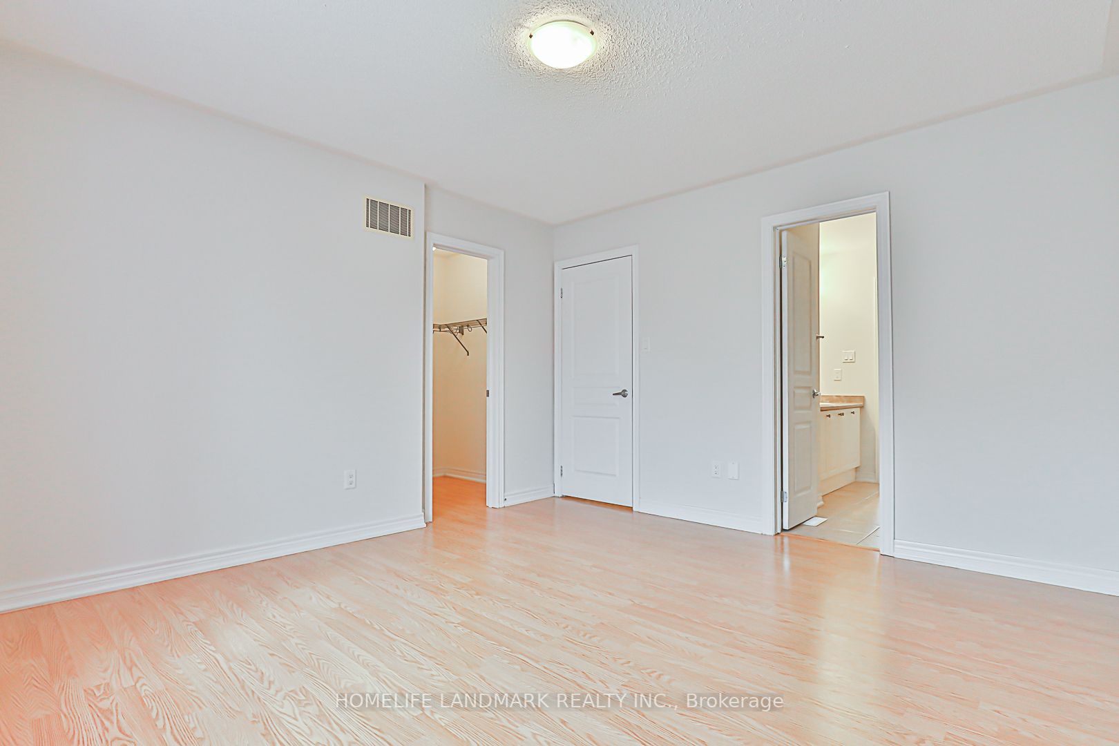 10 Rowley Street