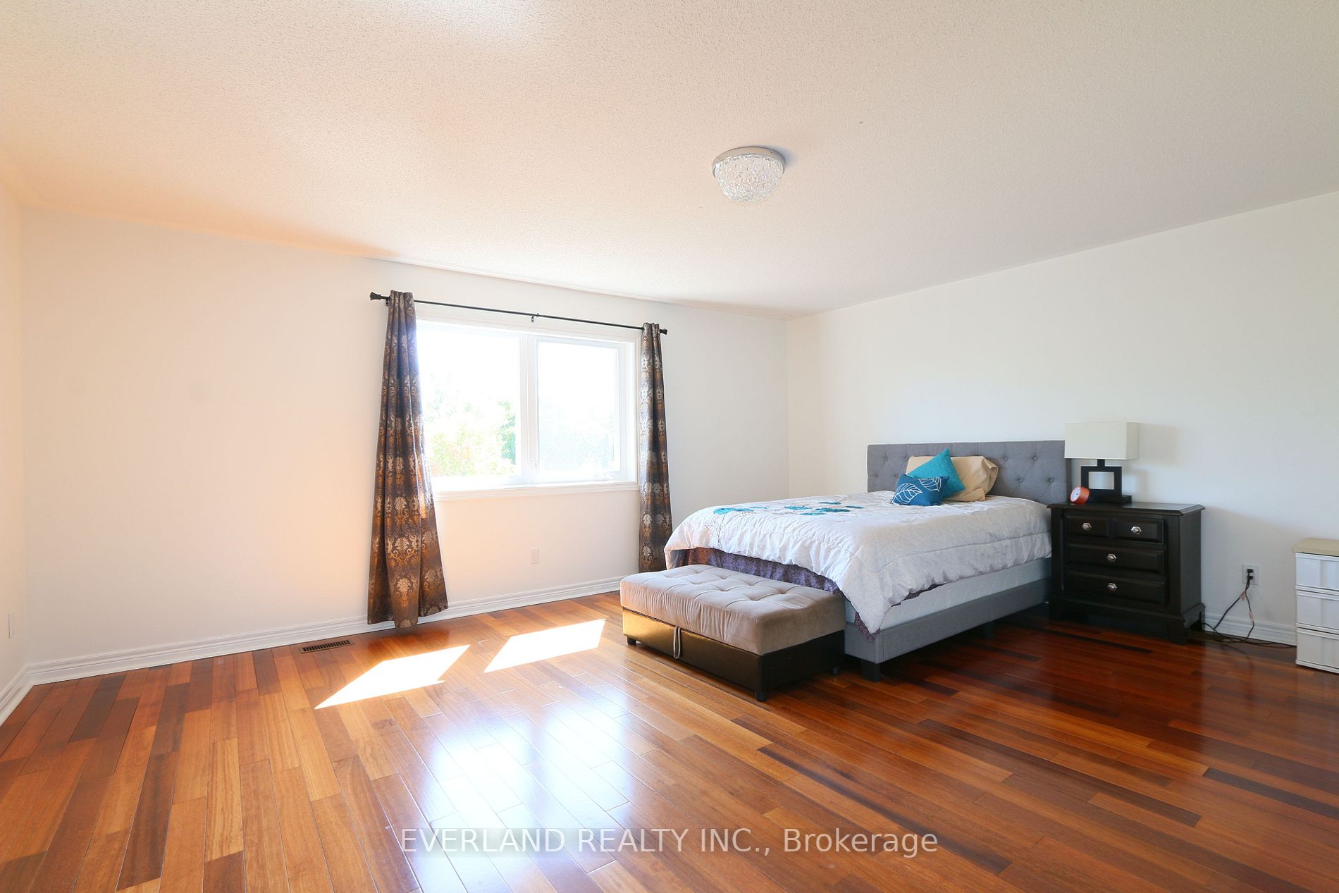 408 Hoover Park Dr