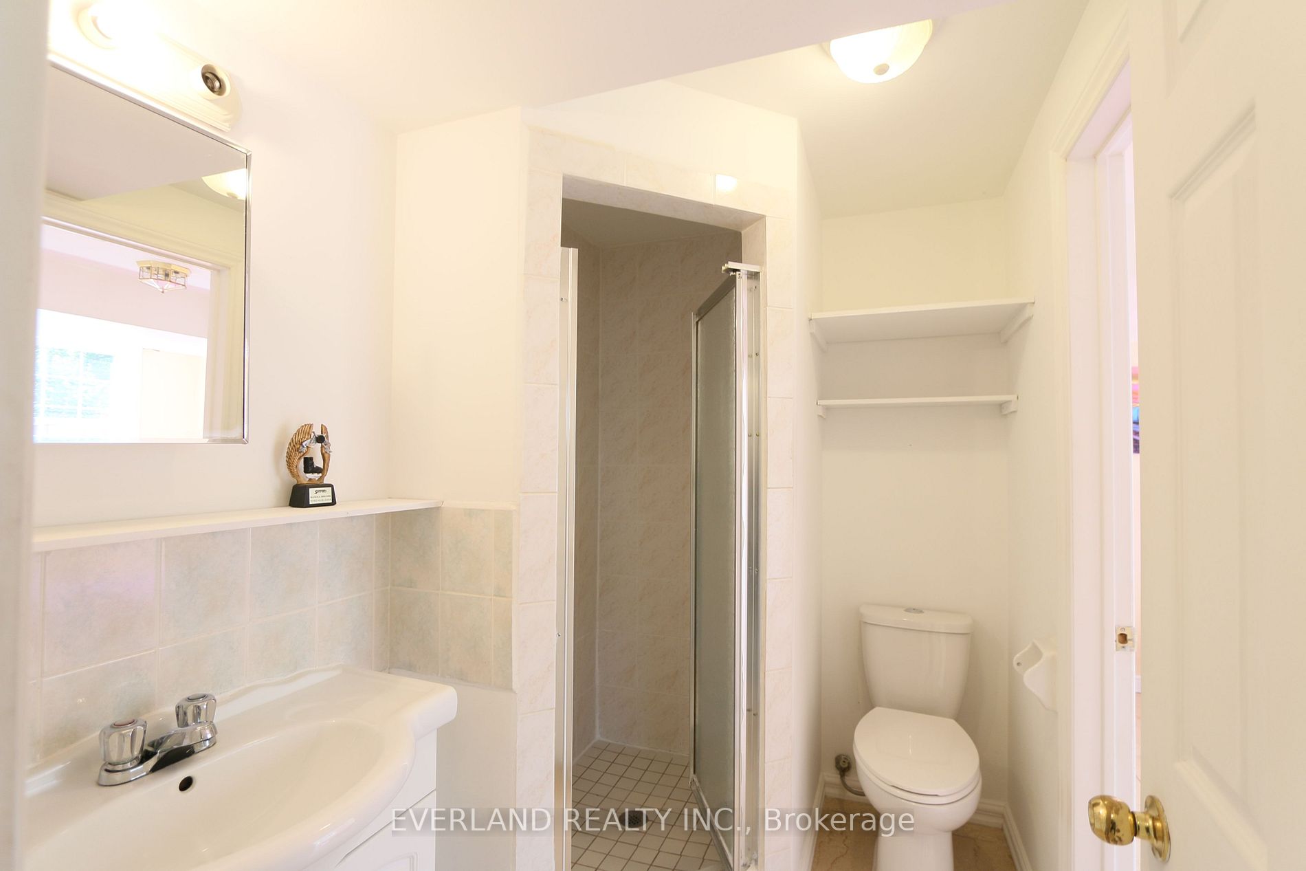 408 Hoover Park Dr