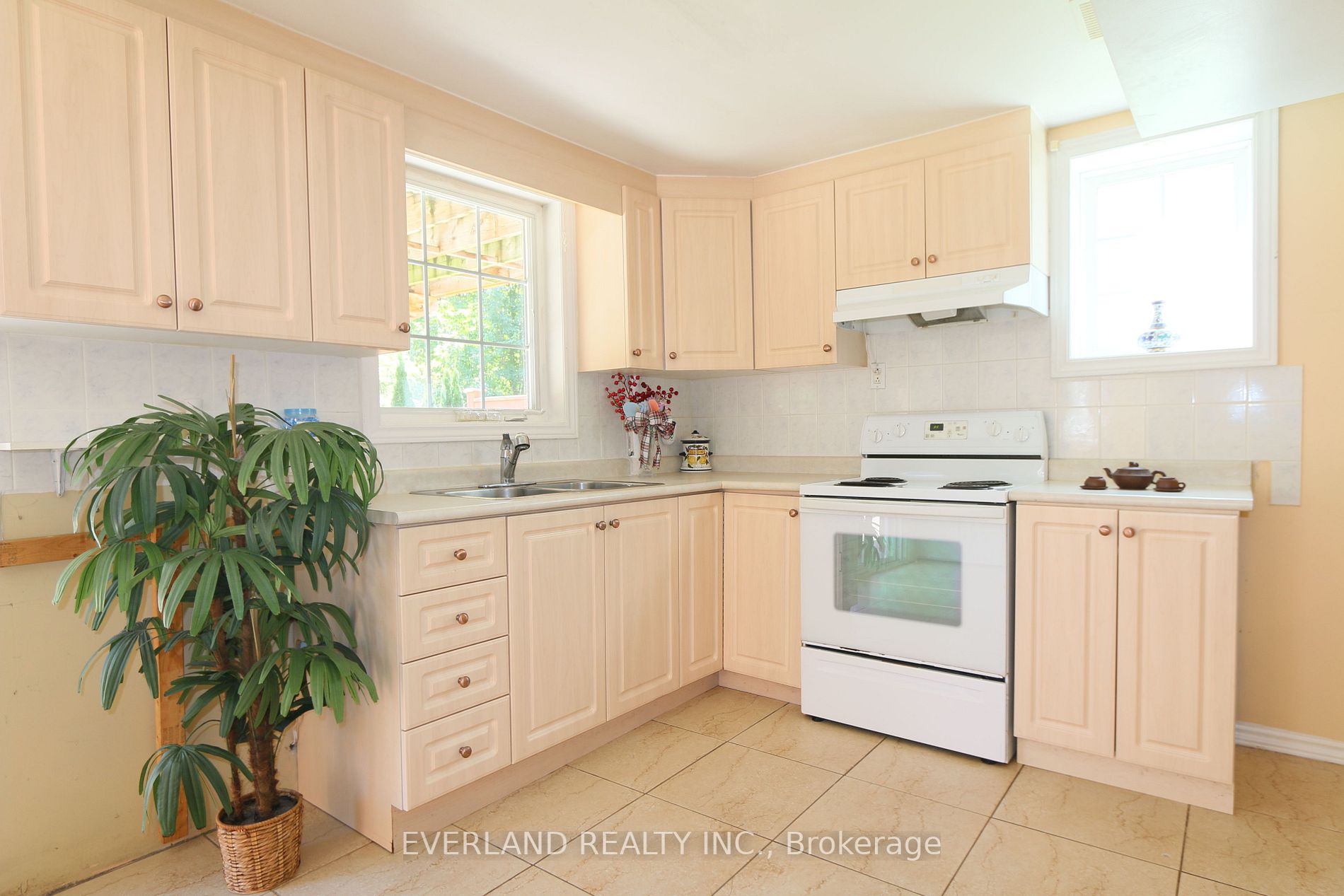 408 Hoover Park Dr