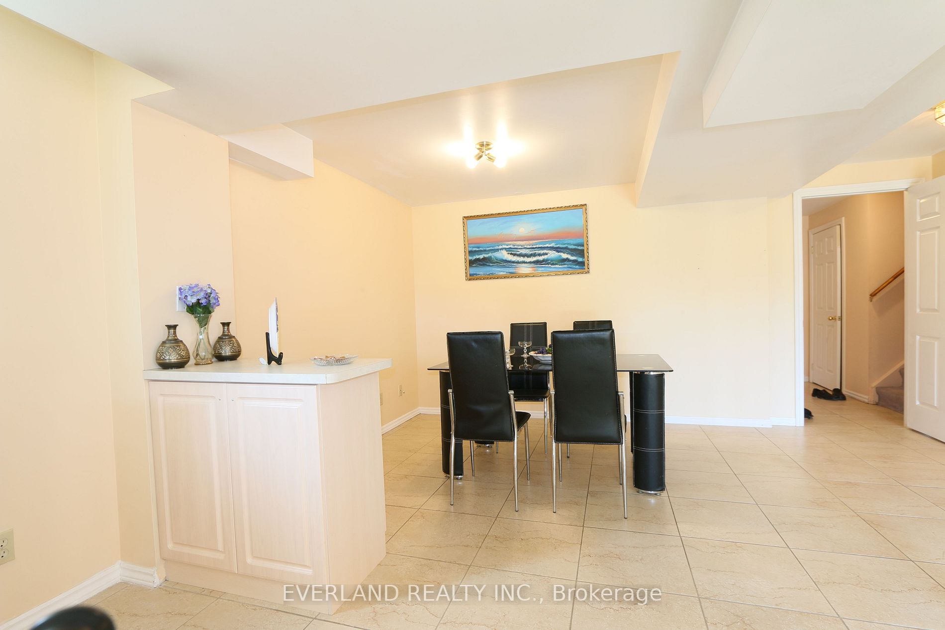 408 Hoover Park Dr