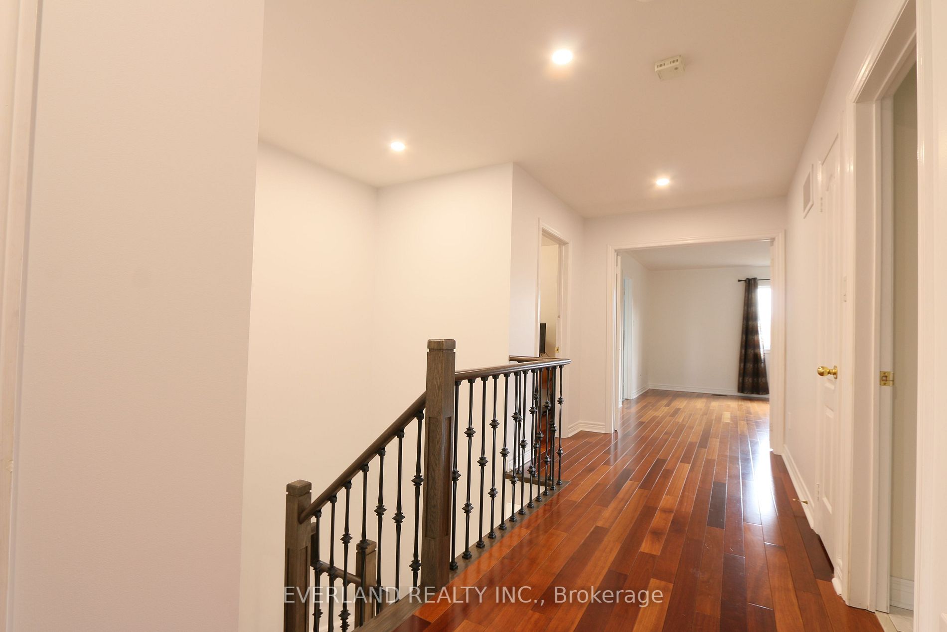 408 Hoover Park Dr