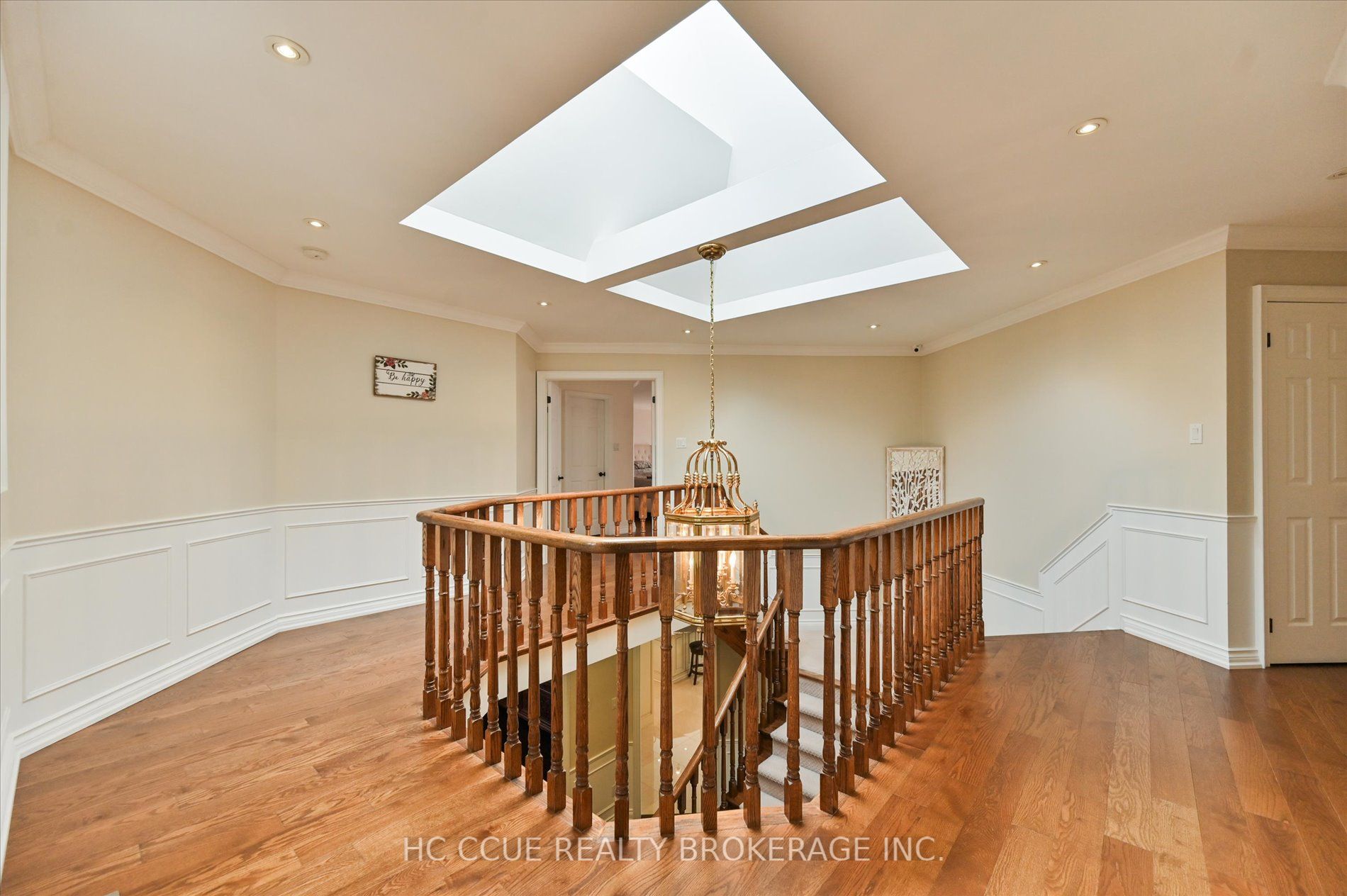 75 Ava Cres