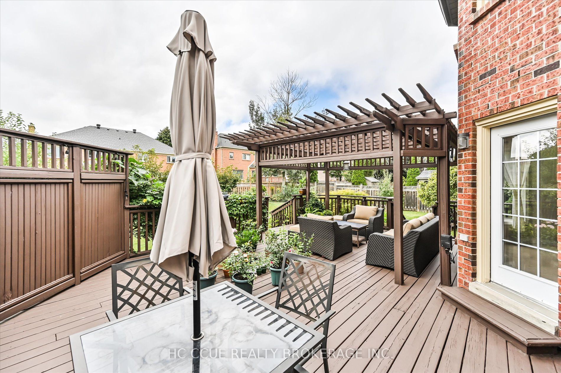 75 Ava Cres