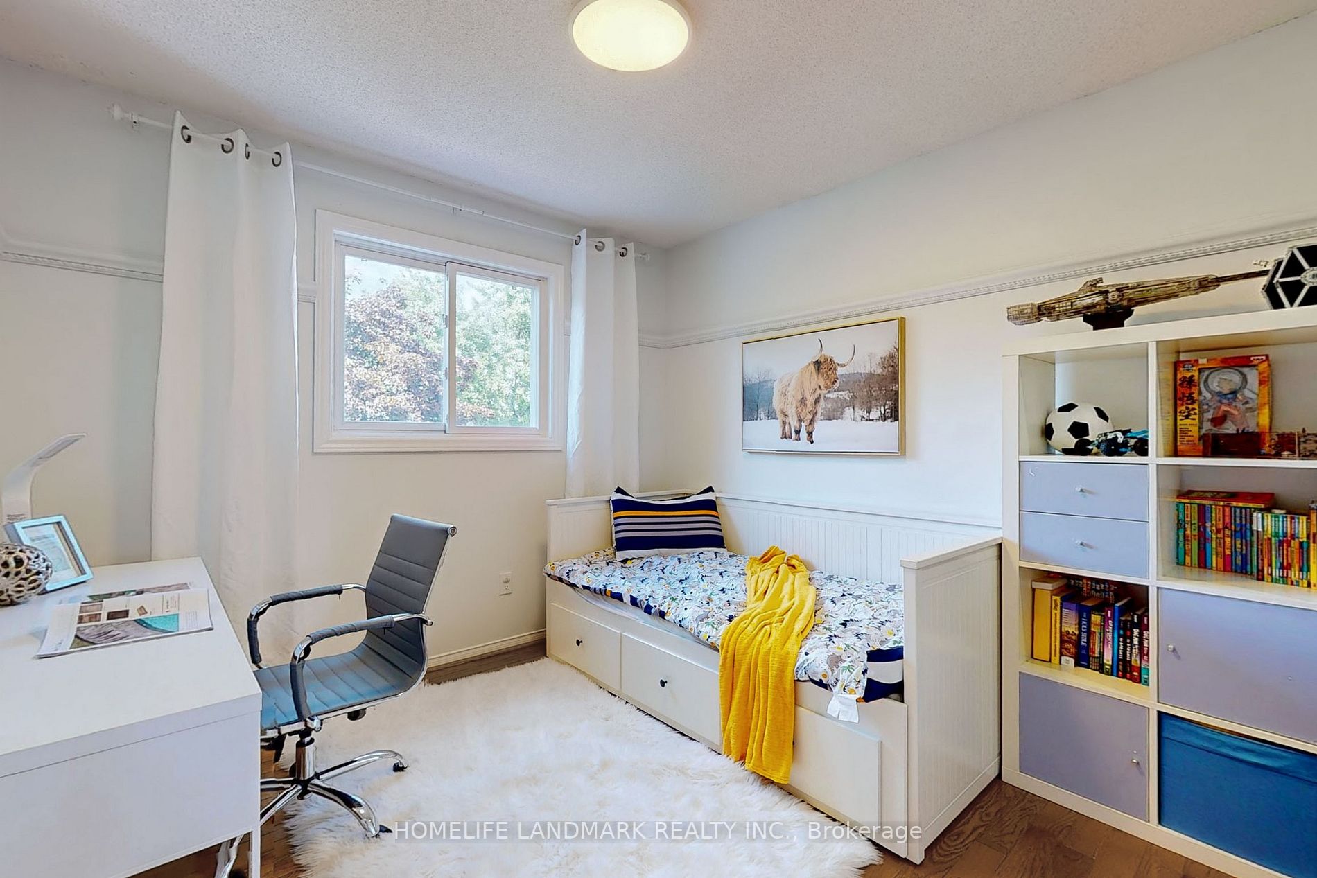 32 Bayel Cres