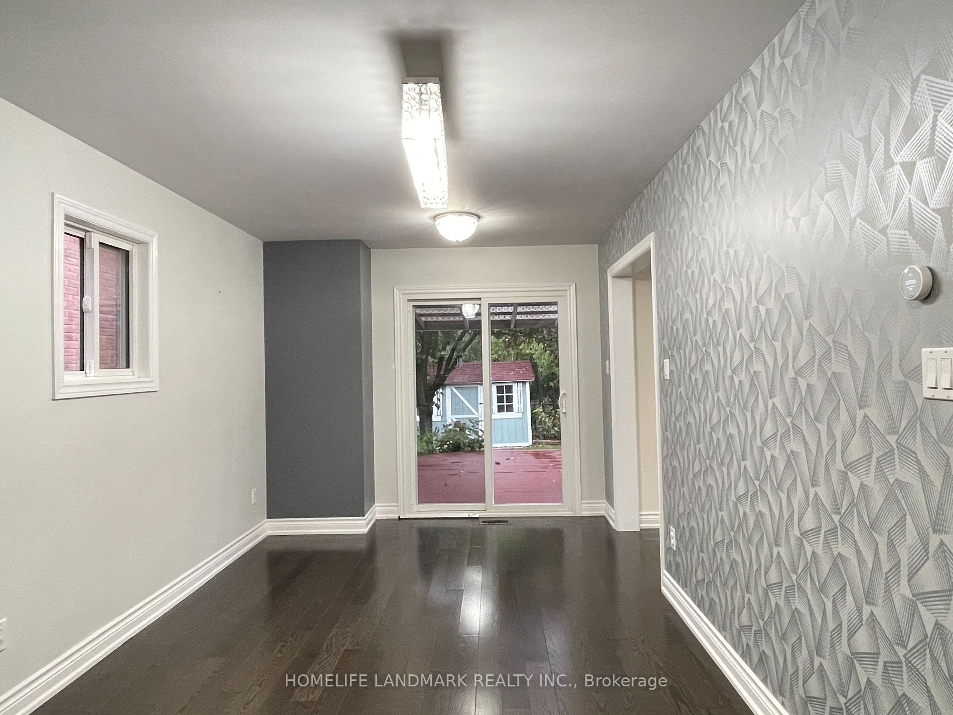32 Bayel Cres
