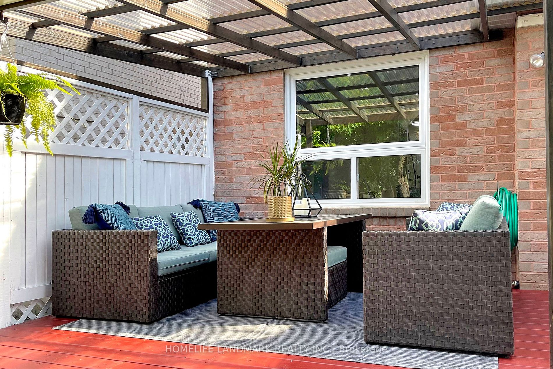 32 Bayel Cres