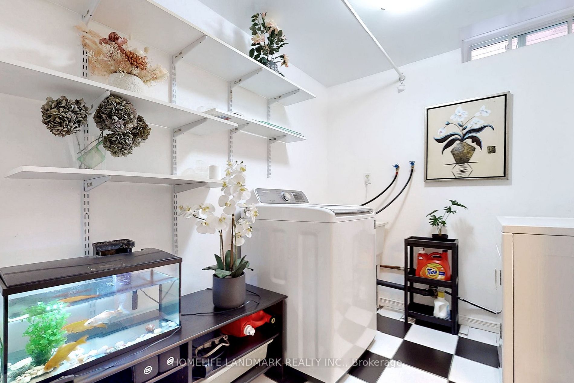 32 Bayel Cres