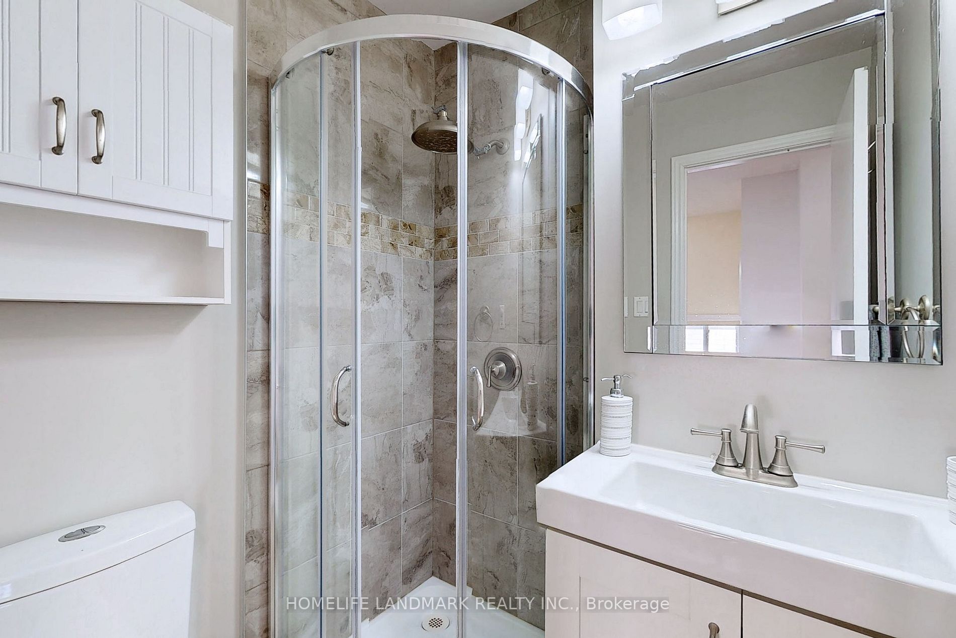 32 Bayel Cres