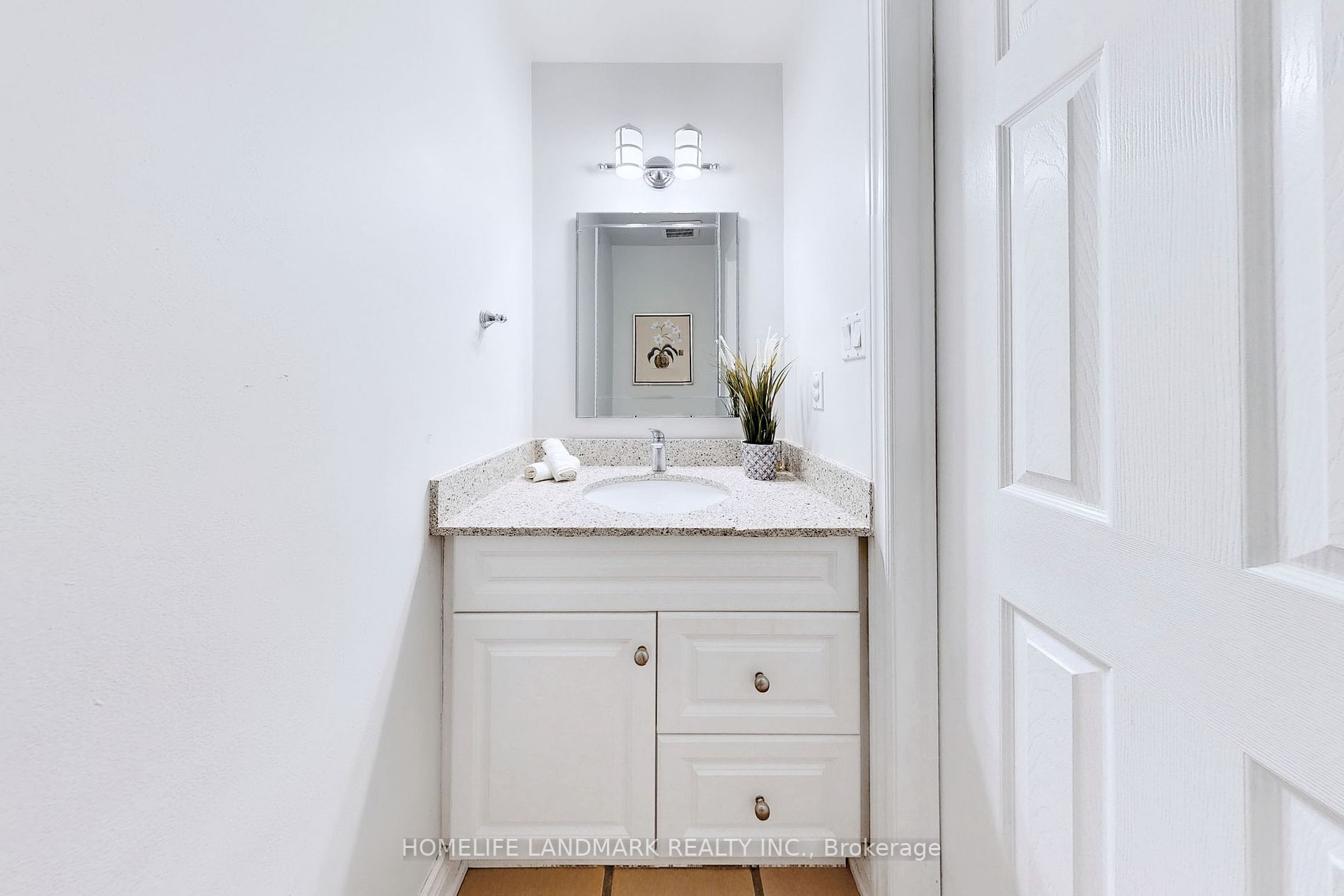 32 Bayel Cres