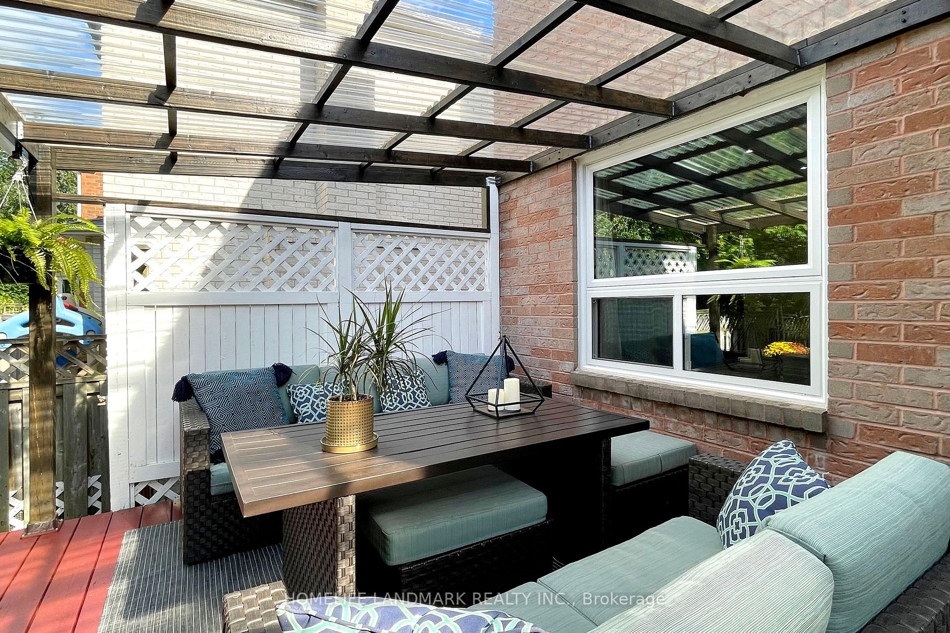32 Bayel Cres