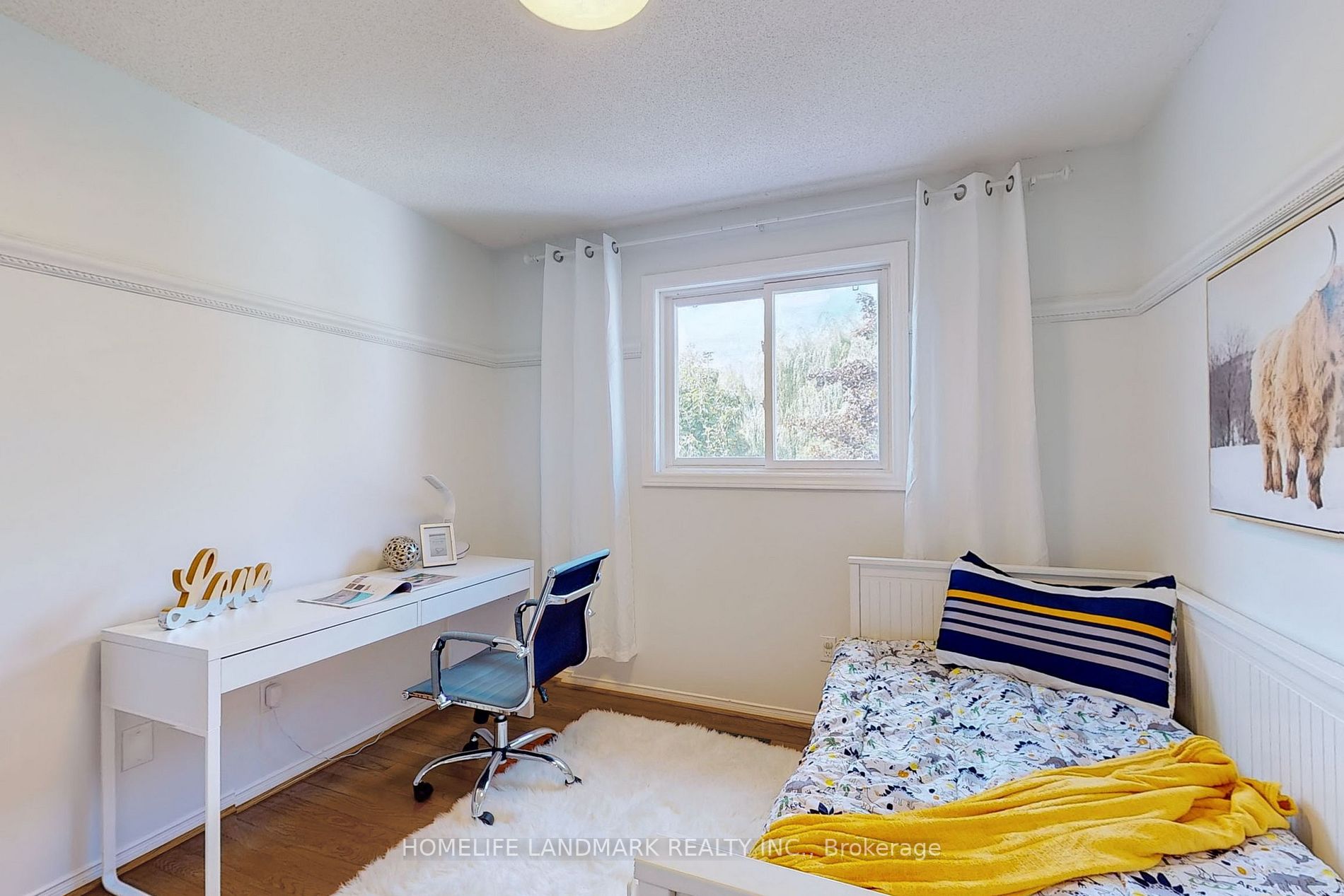 32 Bayel Cres