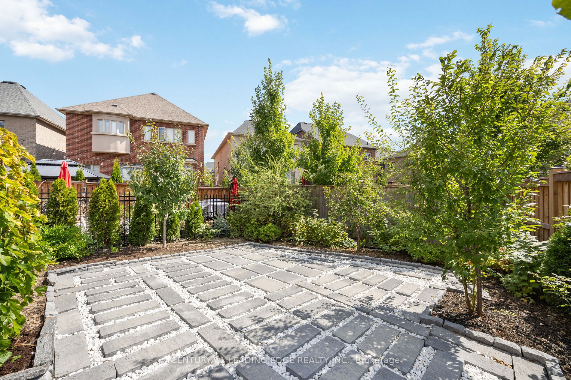 84 Fontevielle Crescent