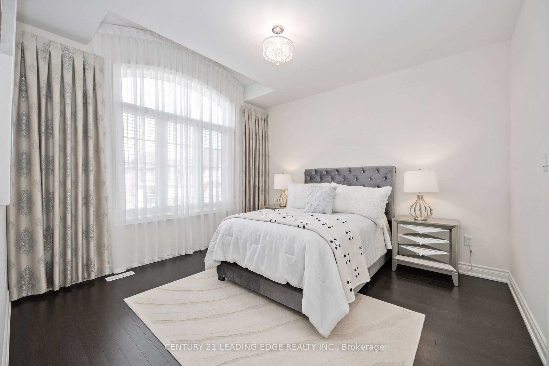 84 Fontevielle Crescent