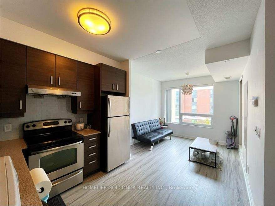 8228 Birchmount Rd, #530