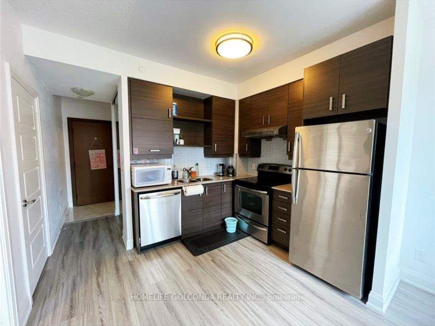 8228 Birchmount Rd, #530