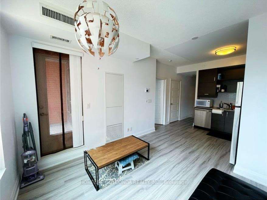 8228 Birchmount Rd, #530