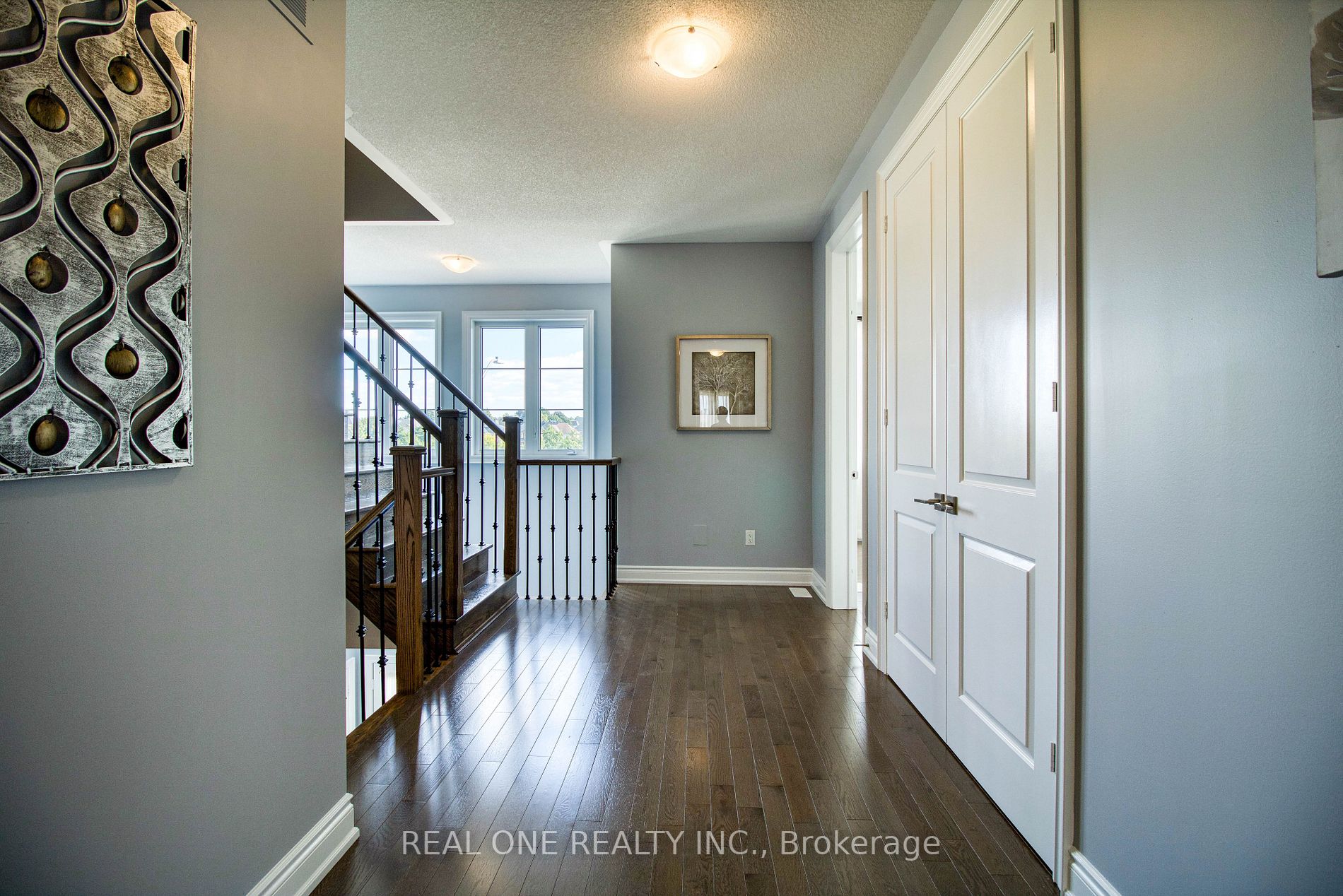 84 Portage Ave